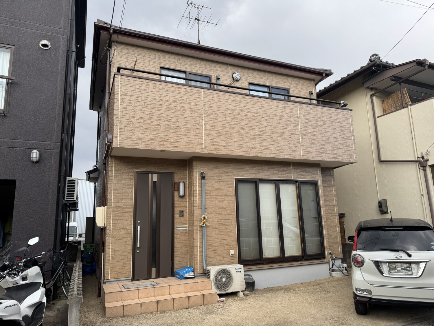 倉敷市 T様邸 外壁塗装（クリヤー）ベランダFRP防水 After