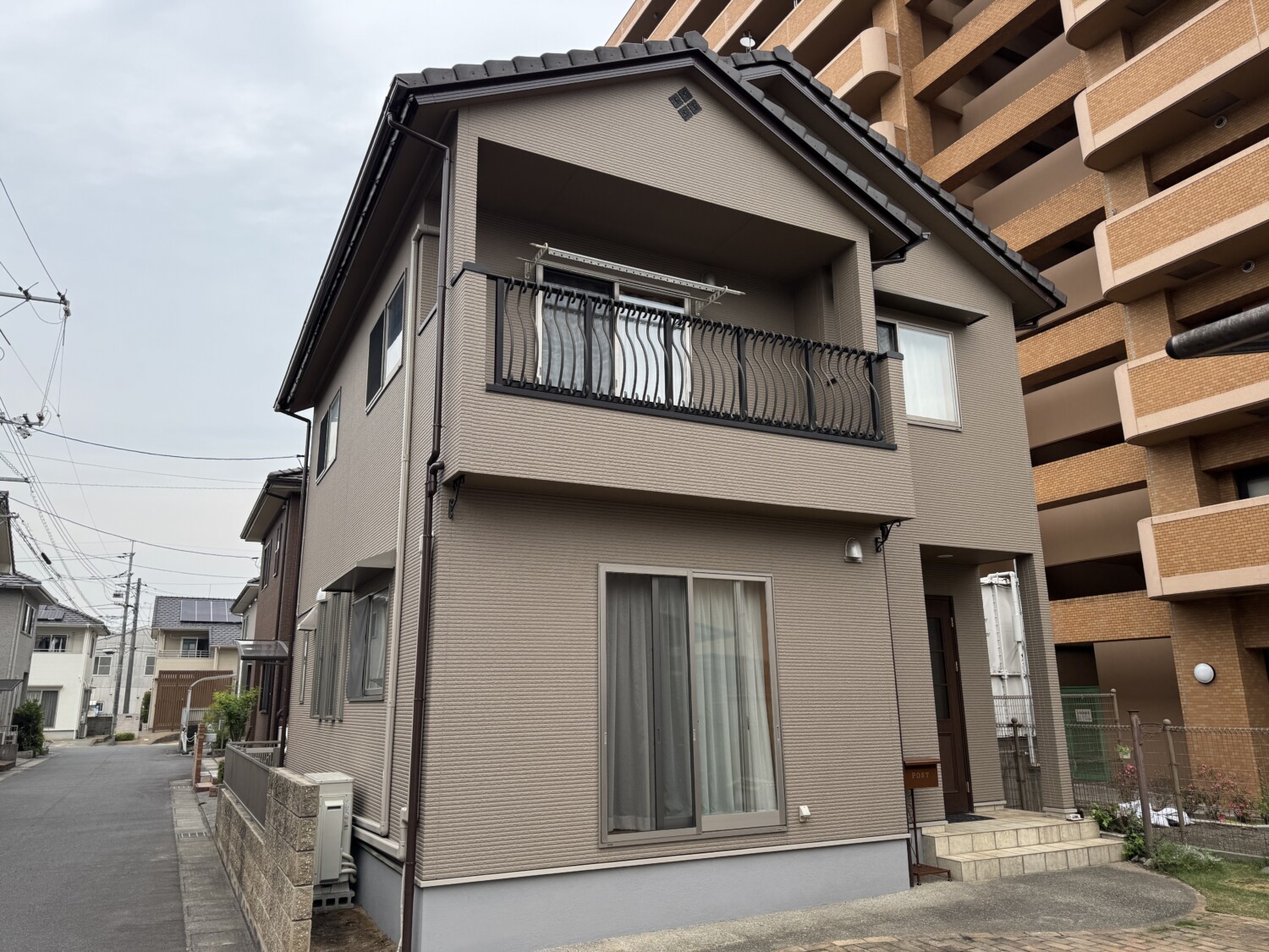 倉敷市 T様邸 外壁塗装（マルチカラーⅡ）バルコニー防水 After