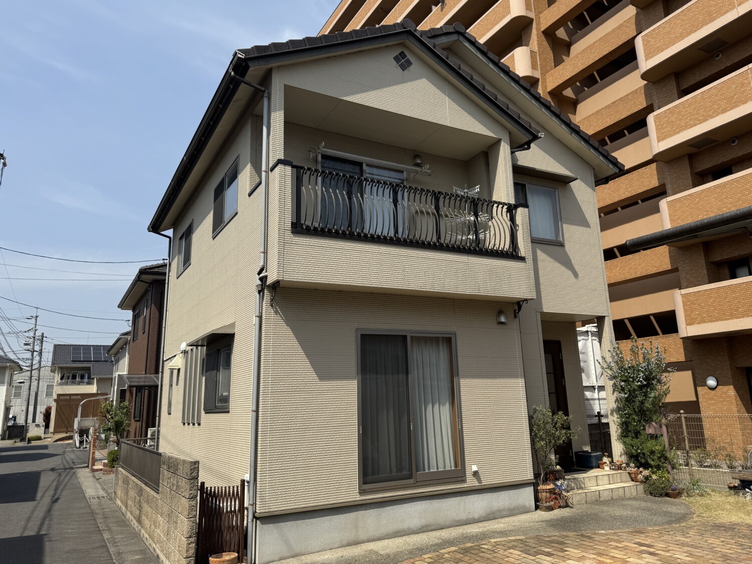 倉敷市 T様邸 外壁塗装（マルチカラーⅡ）バルコニー防水 Before