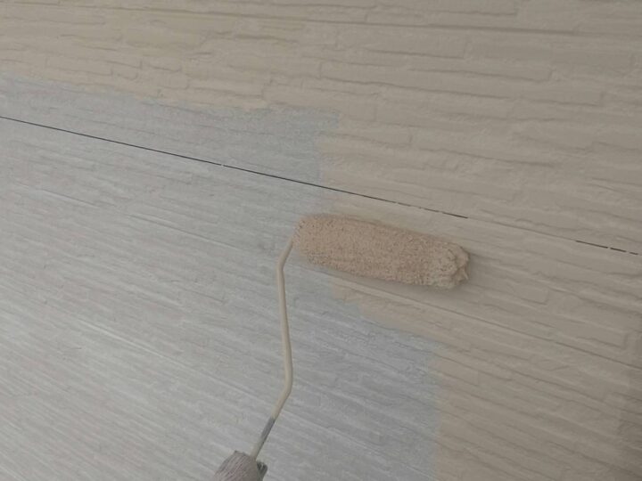 外壁塗装(中塗り)