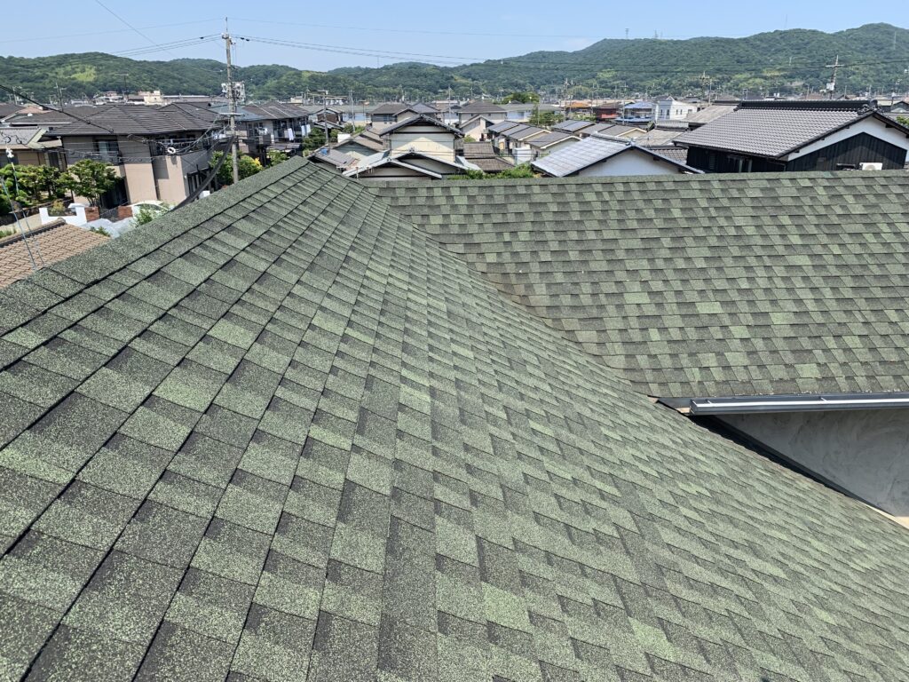 倉敷市でのアスファルトシングル屋根とは？塗装・カバー工法・雨漏り対策を専門店が解説
