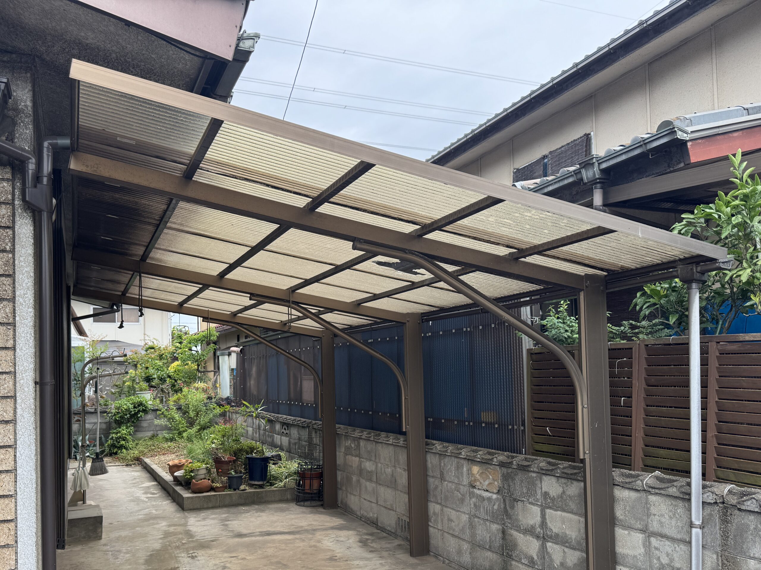 カーポート屋根波板交換 Before
